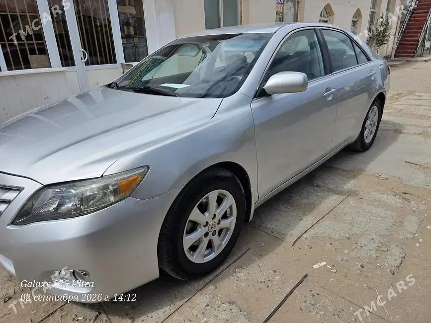 Toyota Camry, 2011 — фото 1