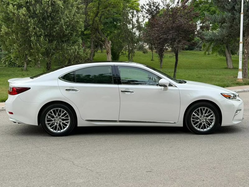 Lexus ES 350, 2017