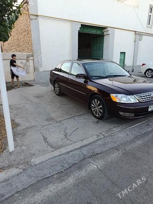 Toyota Avalon, 2003