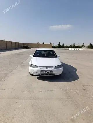 Toyota Camry, 1999