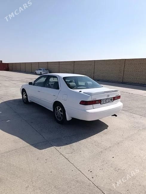 Toyota Camry, 1999