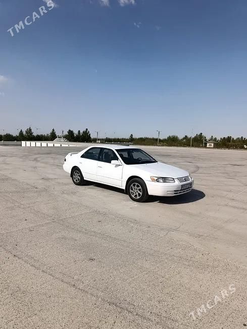 Toyota Camry, 1999