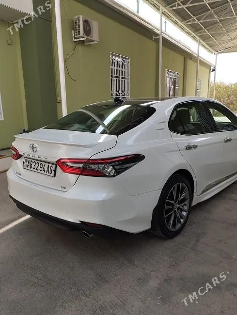 Toyota Camry, 2018