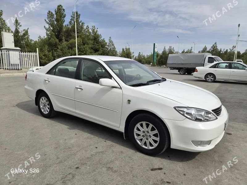 Toyota Camry, 2003