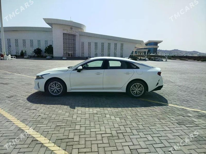 Kia K5, 2023