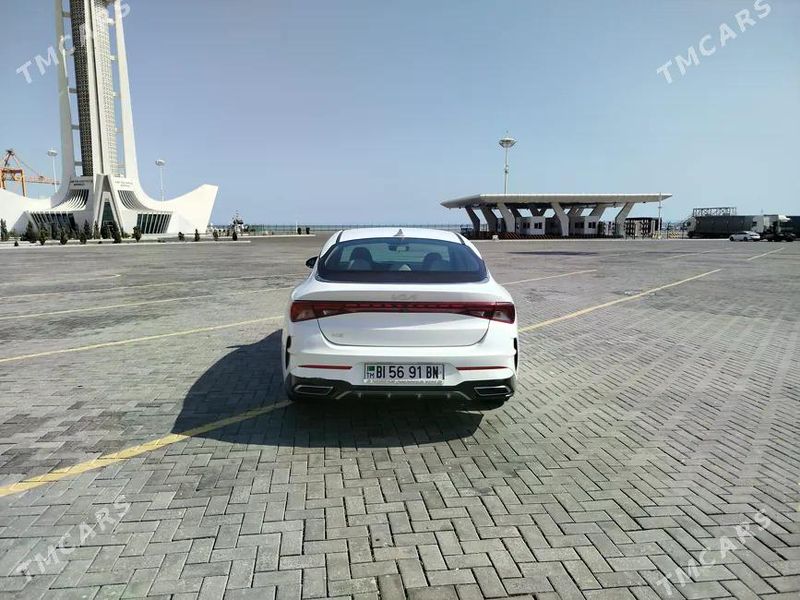 Kia K5, 2023