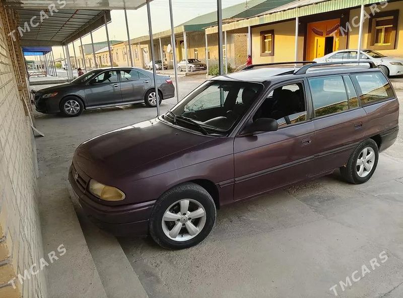 Opel Astra, 1993