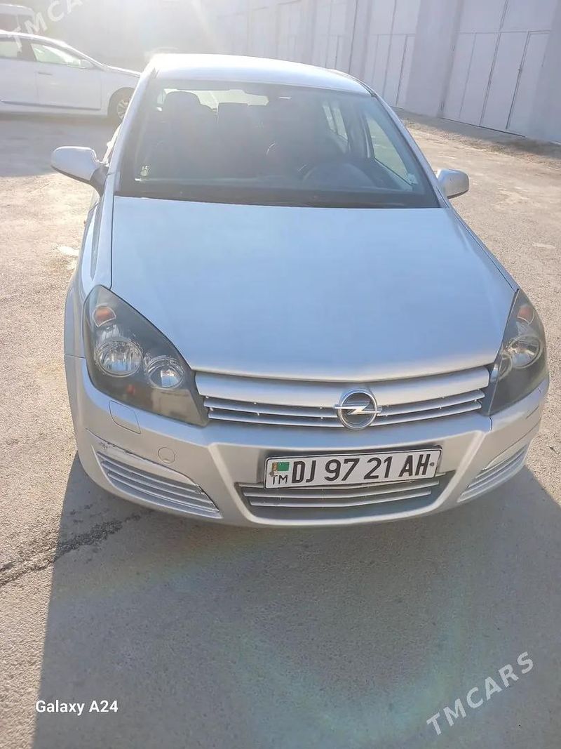 Opel Astra, 2004