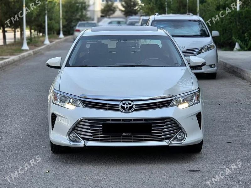Toyota Camry, 2015