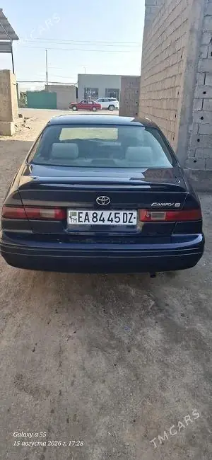 Toyota Camry, 1998 — фото 2