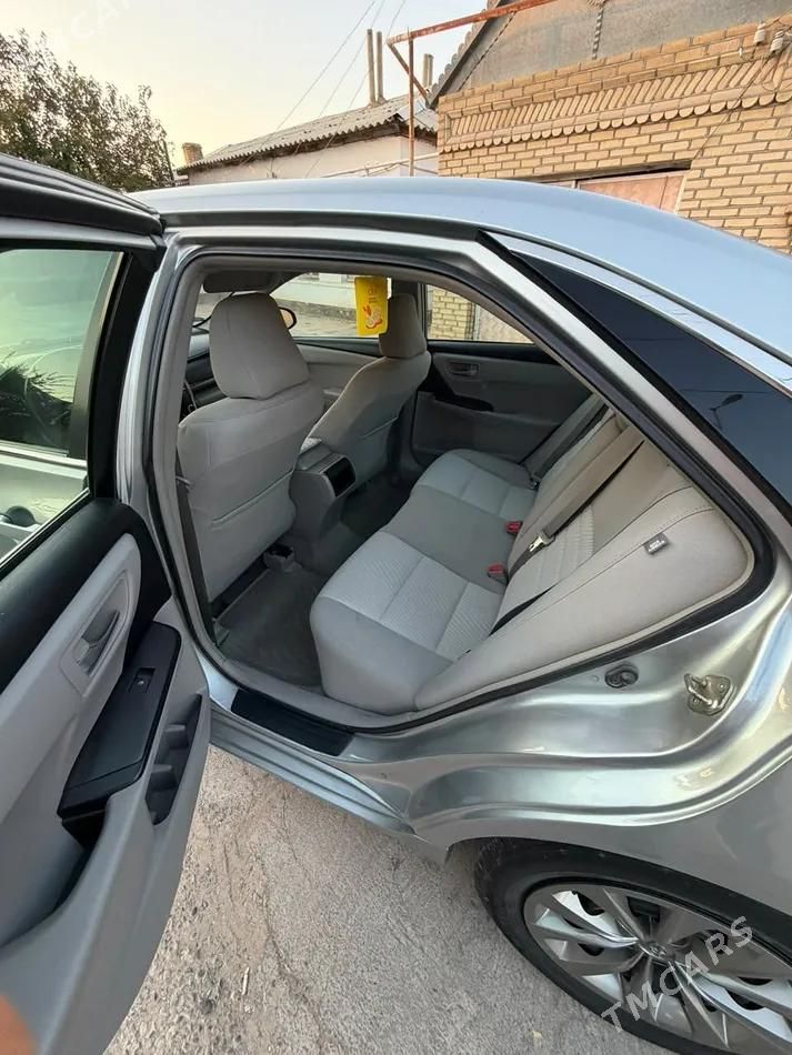 Toyota Camry, 2017