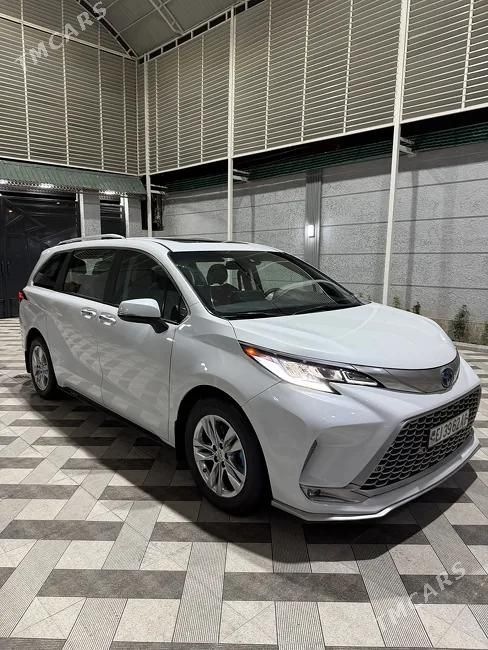 Toyota Sienna, 2023