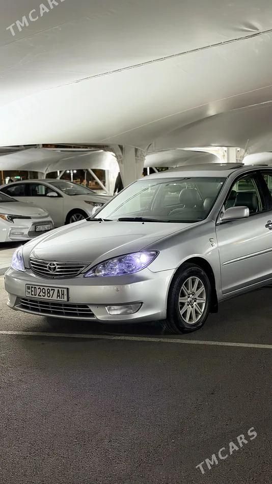 Toyota Camry, 2003