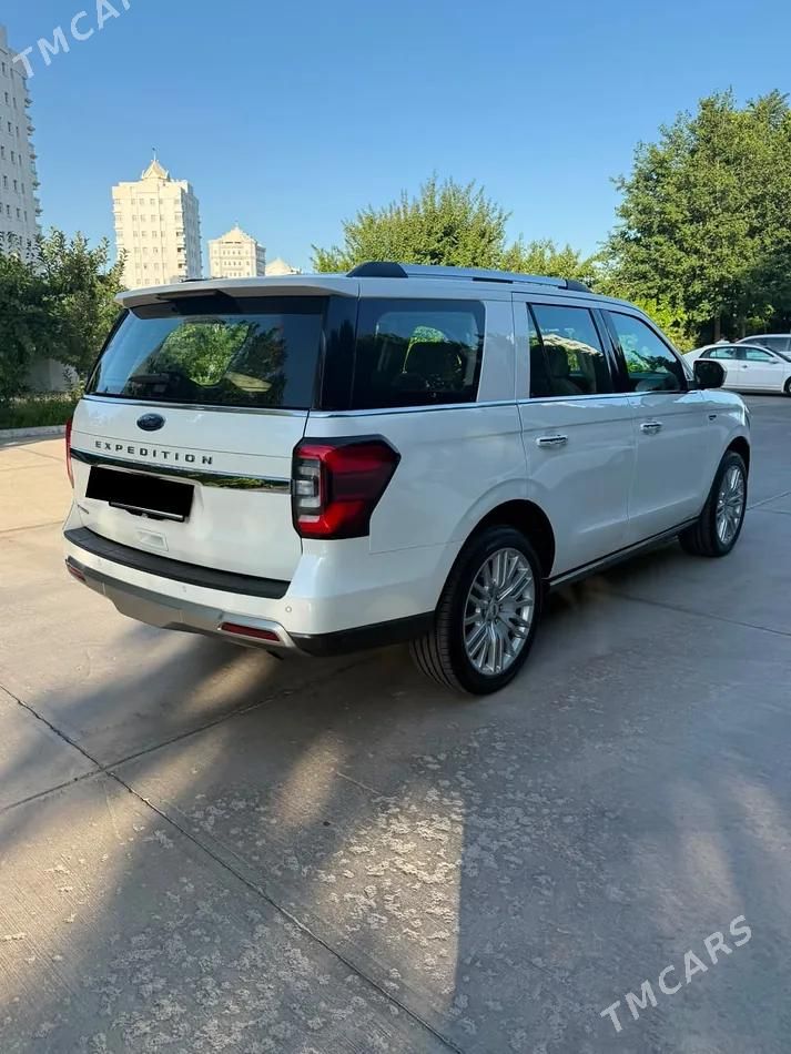 Ford Expedition, 2022