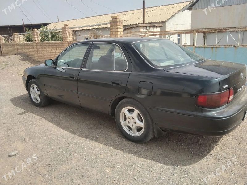 Toyota Camry, 1995