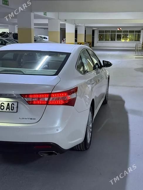 Toyota Avalon, 2013