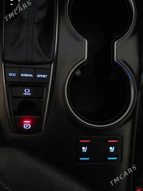 Toyota Camry, 2023 — фото 2