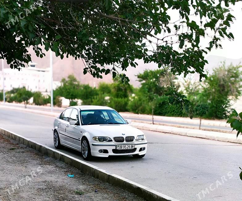 BMW E46, 2002
