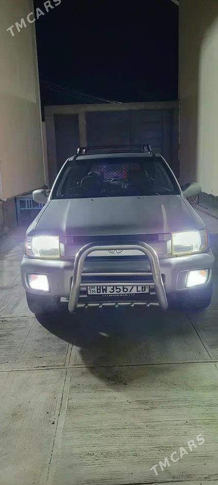 Infiniti QX4, 2003