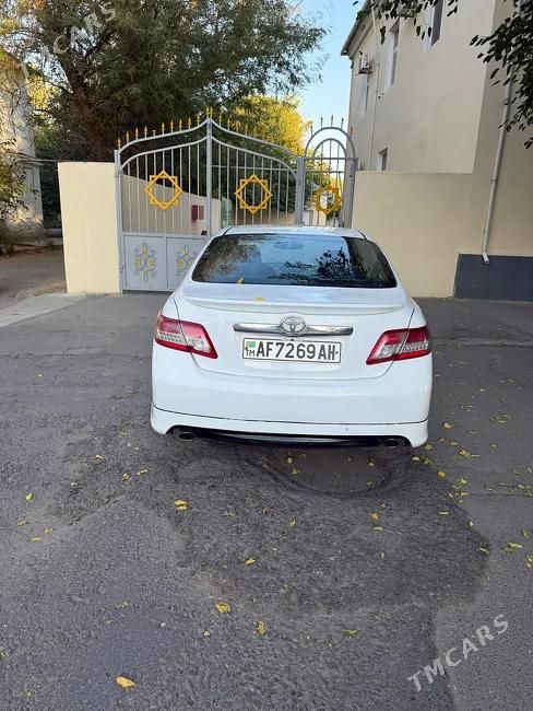 Toyota Camry, 2010