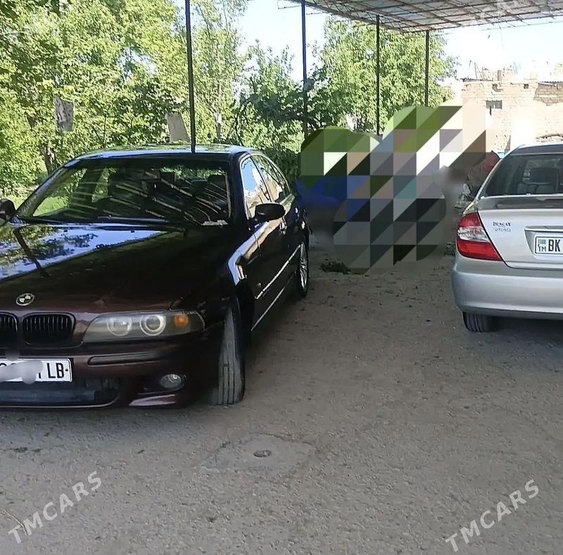 BMW 528, 1999