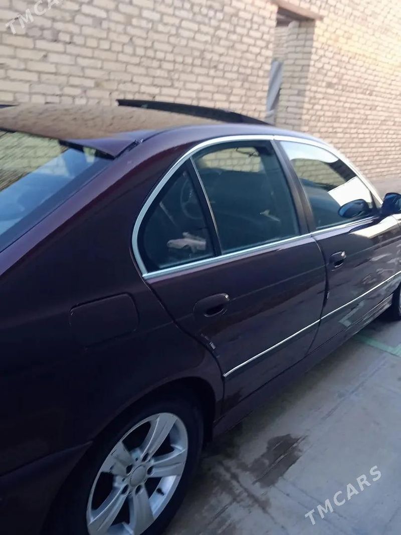 BMW 528, 1999