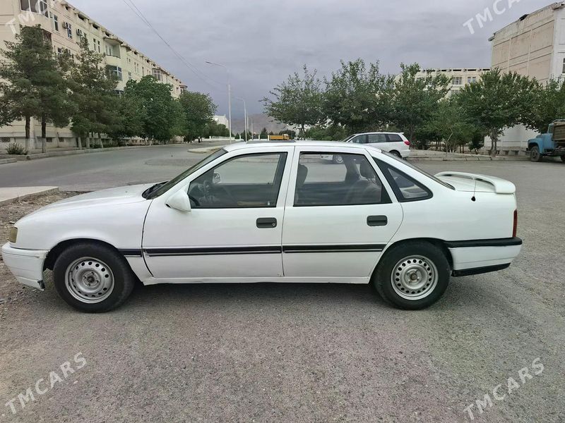Opel Vectra, 1989