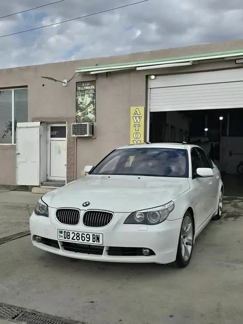 BMW E60, 2009