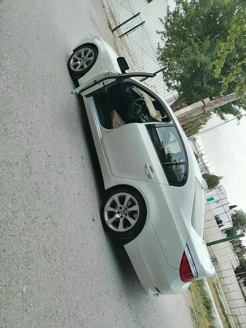 BMW E60, 2009