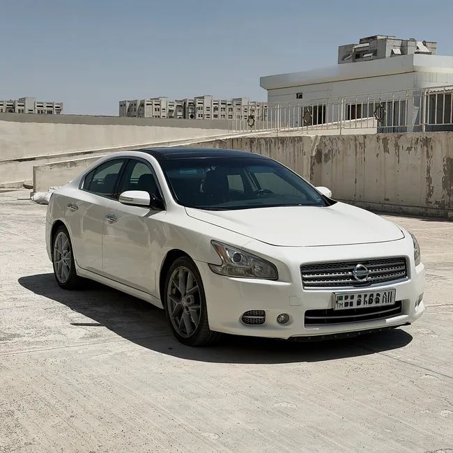Nissan Maxima, 2010