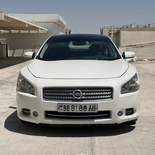 Nissan Maxima, 2010