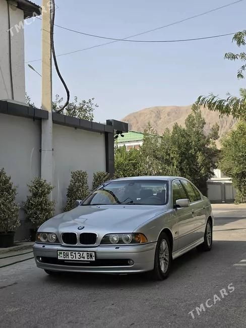 BMW 528, 1999