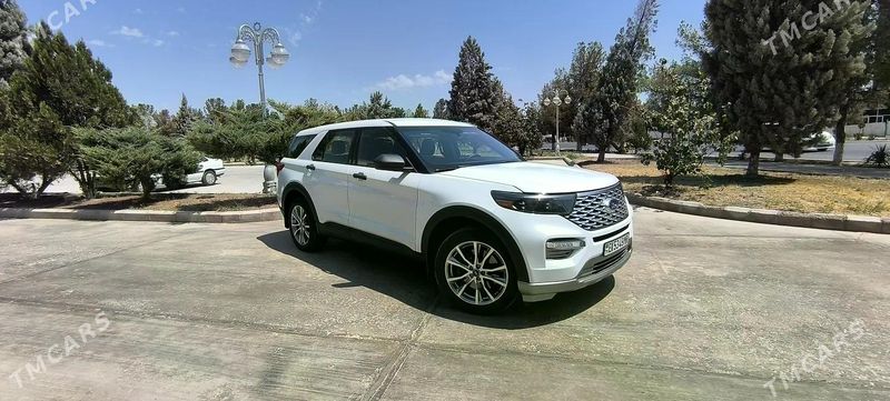 Ford Explorer, 2022