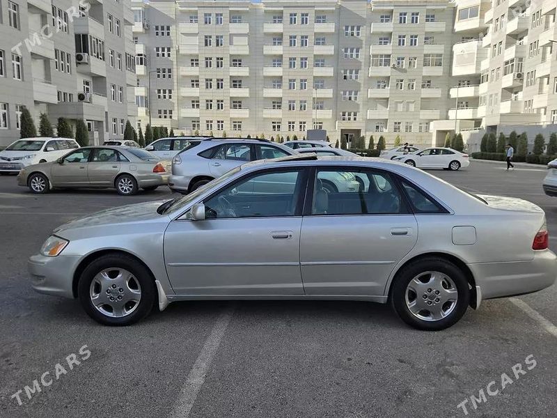 Toyota Avalon, 2004