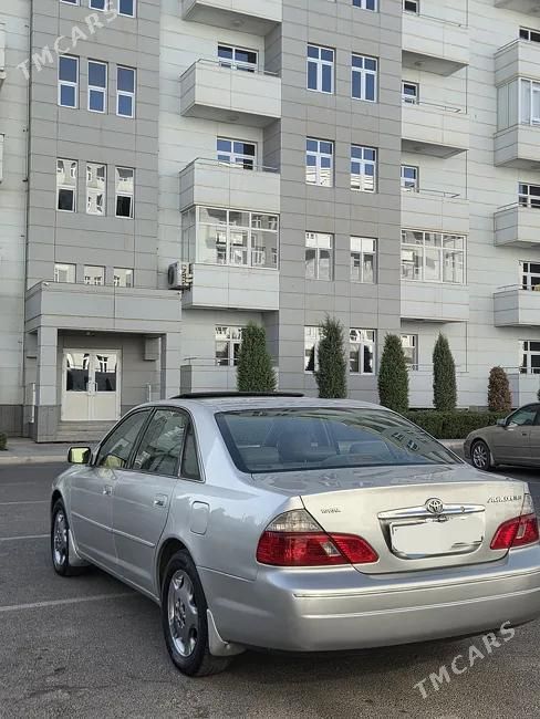 Toyota Avalon, 2004