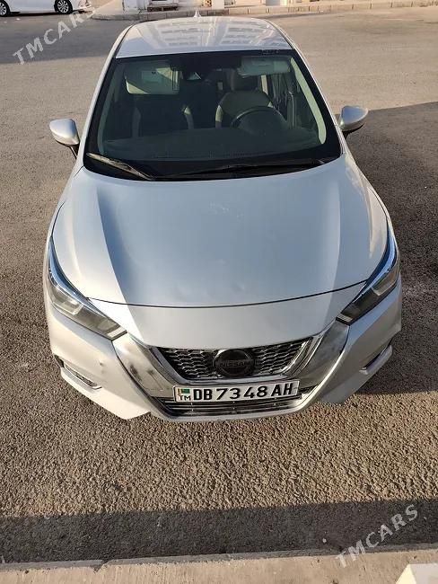 Nissan Versa, 2021
