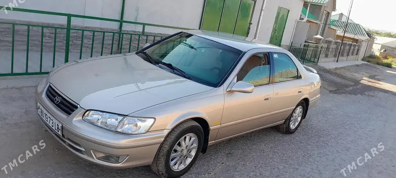 Toyota Camry, 2000 — фото 3