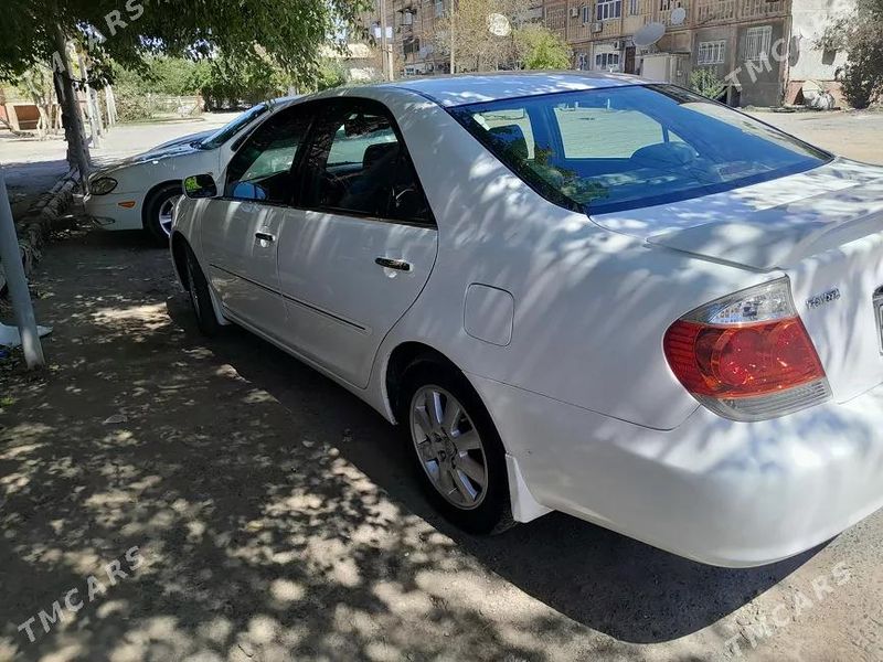 Toyota Camry, 2002