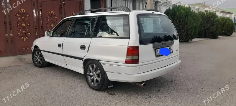 Opel Astra, 1992 — фото 4