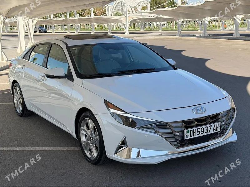 Hyundai Elantra, 2021