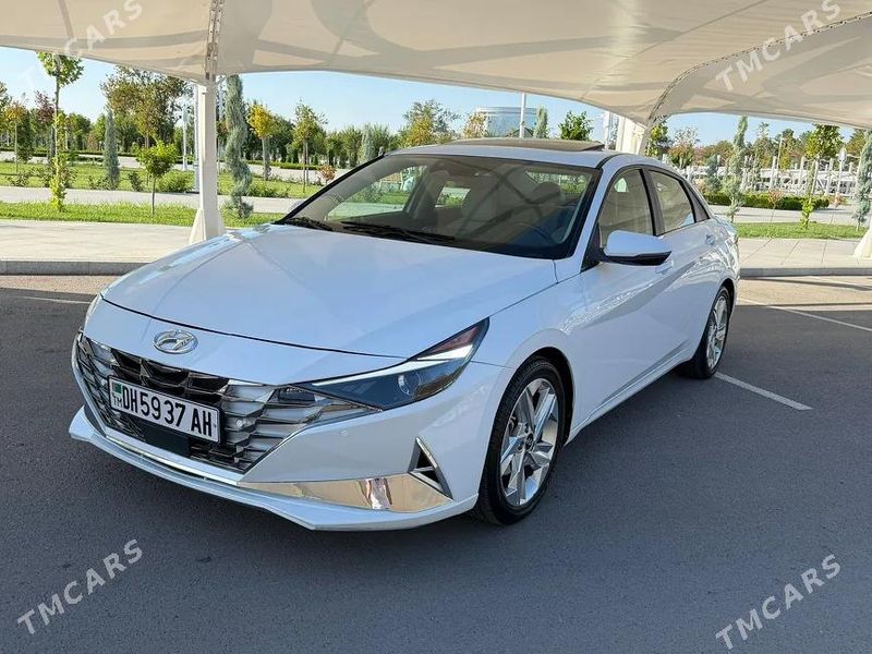 Hyundai Elantra, 2021