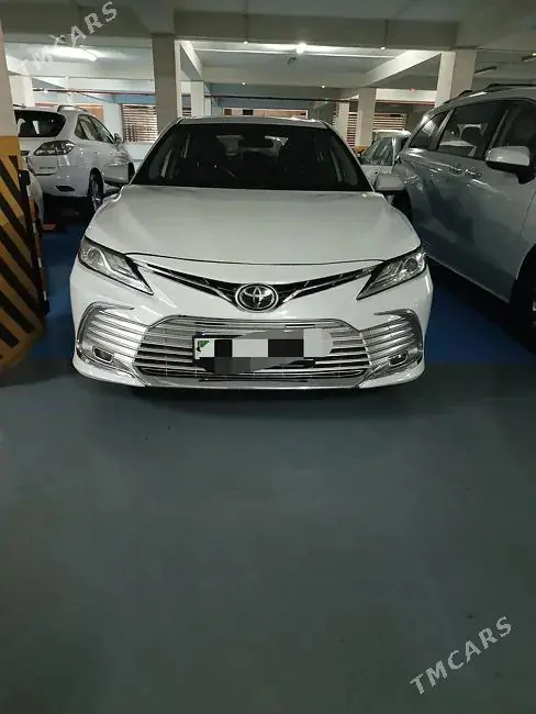 Toyota Camry, 2020 — фото 2