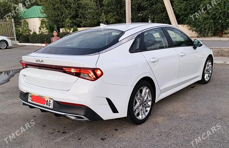 Kia K5, 2021