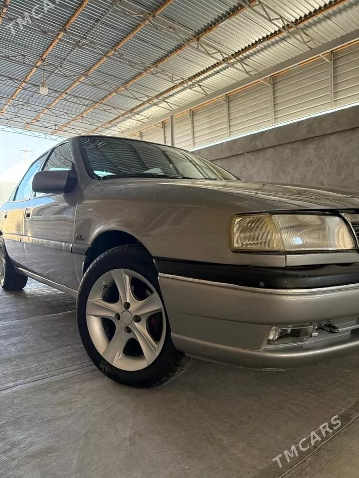 Opel Vectra, 1995