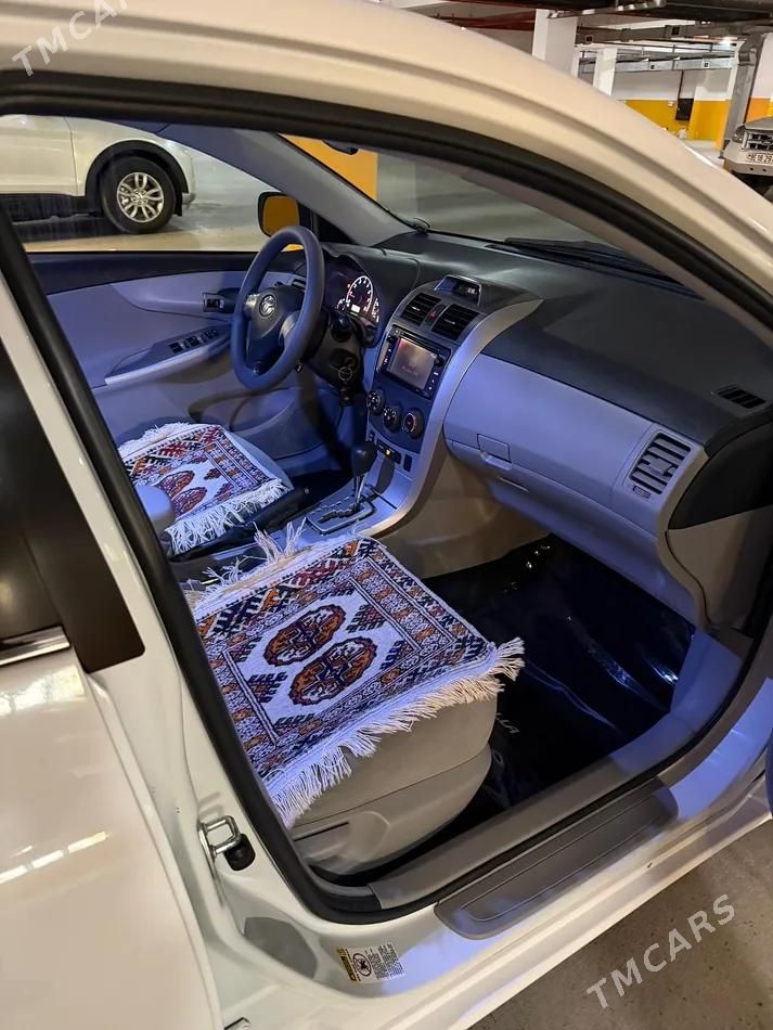 Toyota Corolla, 2013