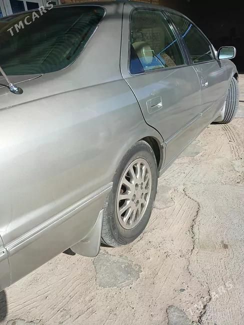Toyota Camry, 1998