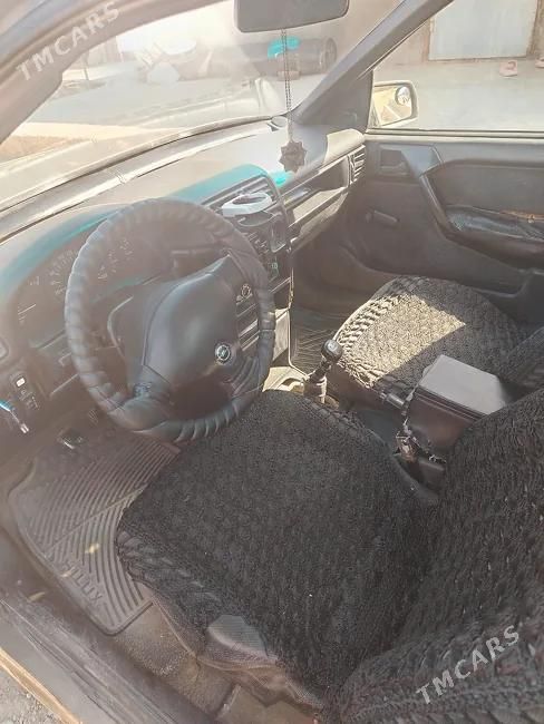 Opel Vectra, 1991