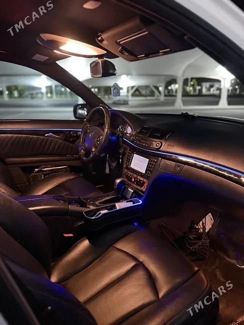 Mercedes-Benz E500, 2003