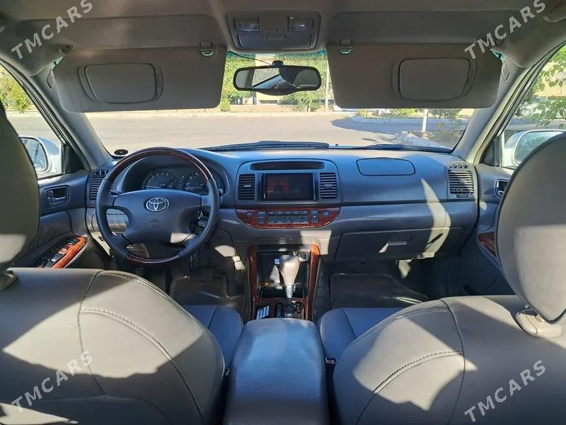 Toyota Camry, 2003