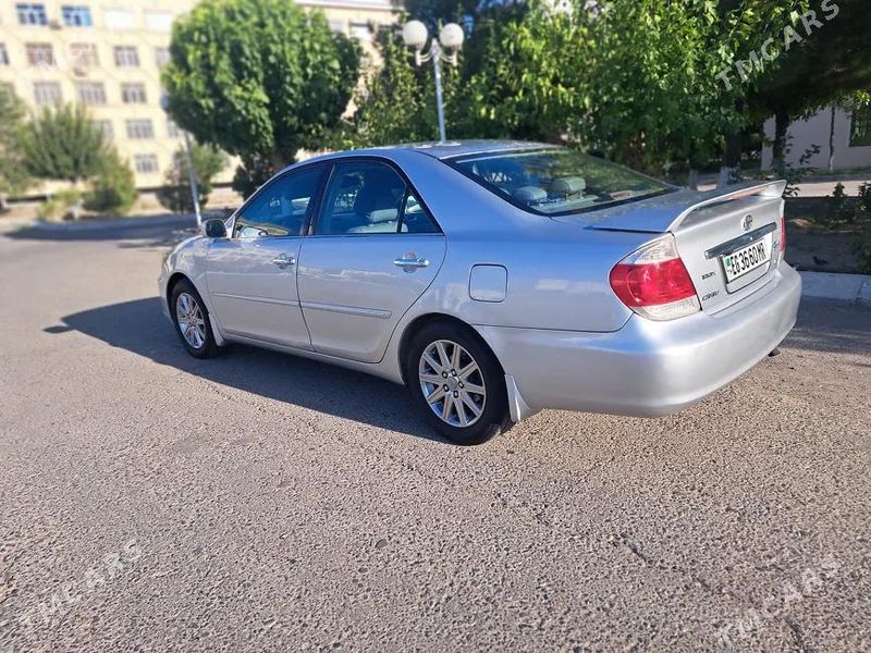 Toyota Camry, 2003